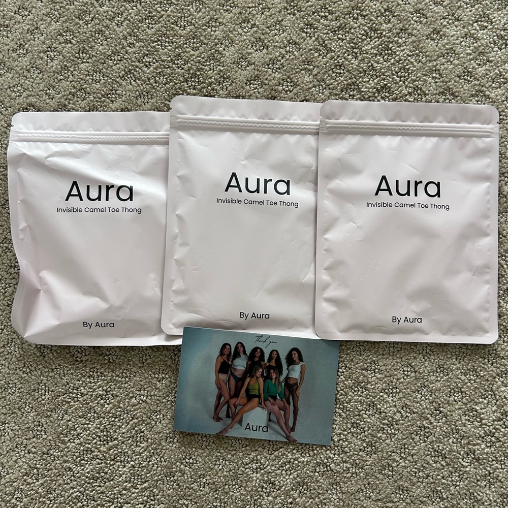 Aura Discreet Thong Set in black, coffee, sand (unopened)